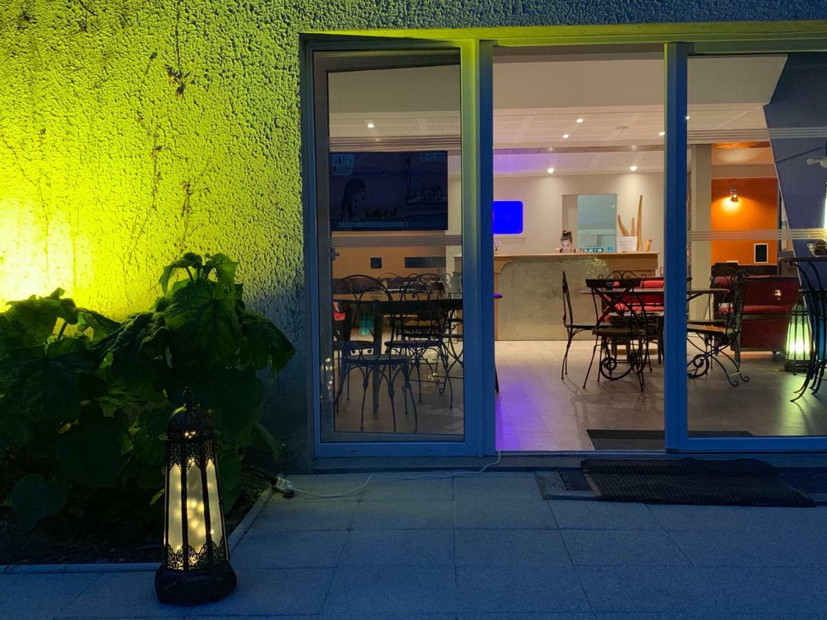 Moodz Hotel Vienne Pont-Eveque Exteriör bild